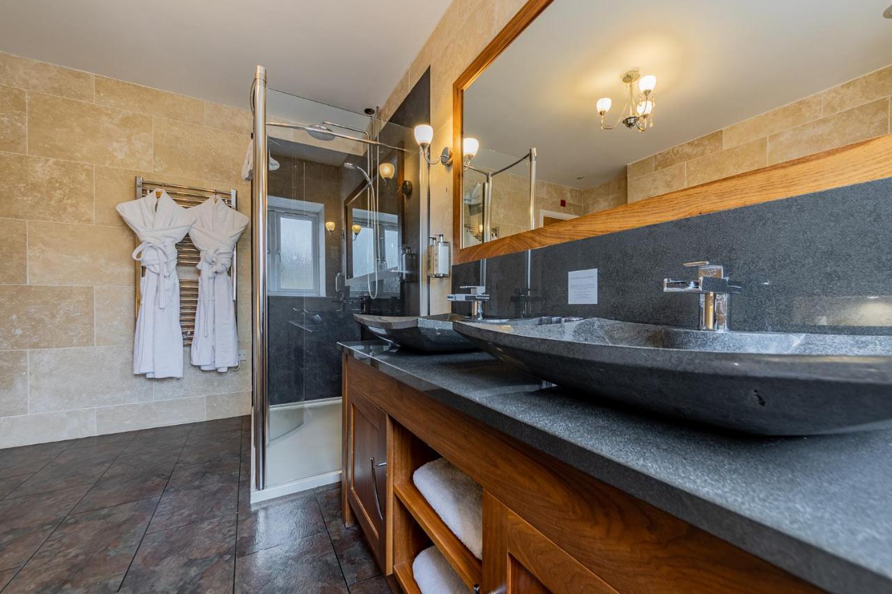 Hotel Crossways Wells Zewnętrze zdjęcie Bathroom