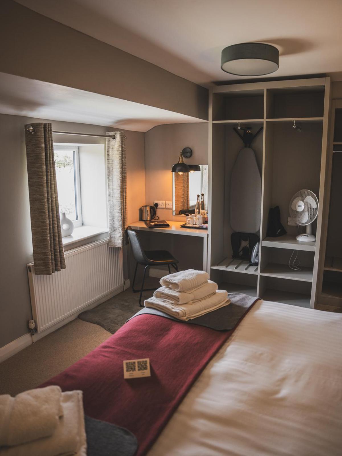 Hotel Crossways Wells Zewnętrze zdjęcie A room at the Old Mill